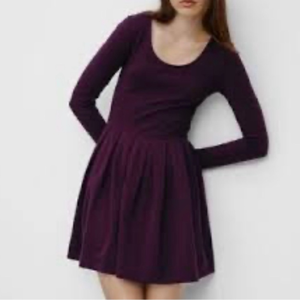 Aritzia Talula dress skater pleated skirt maroon burgundy fall long sleeve m s